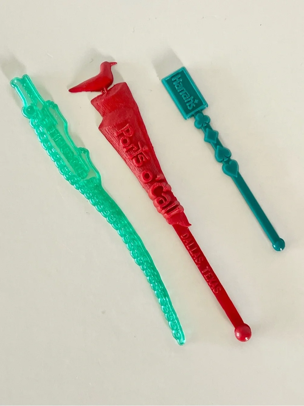 Vtg MCM Swizzle Stick Lot: Dallas Ports O’ Call Tiki, Harrah’s Zoo Crocodile Set